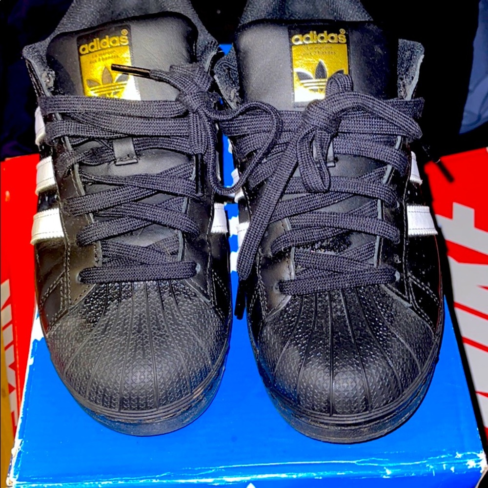 Adidas shell toes